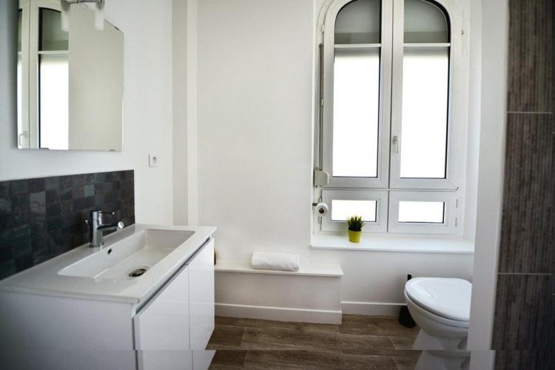 Appartment Les Suites Du Parc Besancon Ruang foto