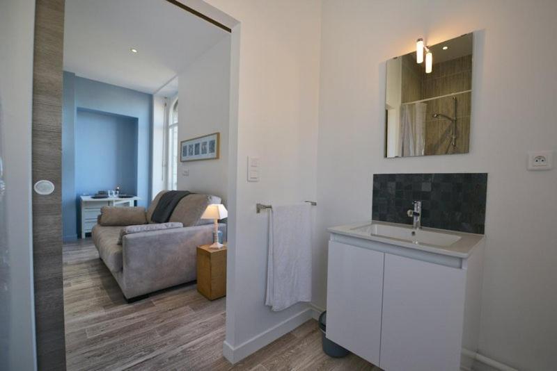Appartment Les Suites Du Parc Besancon Ruang foto