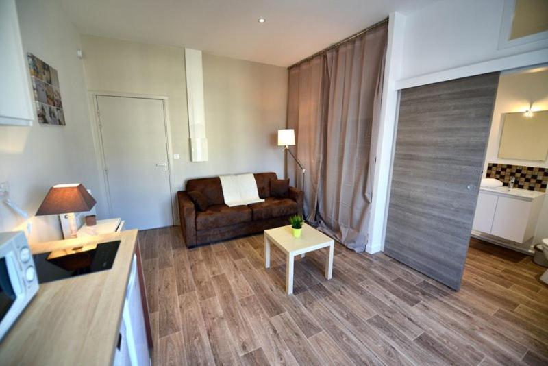 Appartment Les Suites Du Parc Besancon Ruang foto